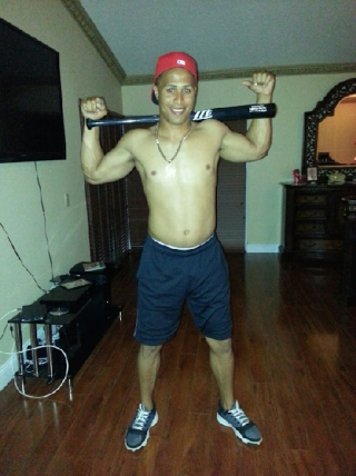 Illustration for article titled Leonys Martin's Method Of Wooing Ladies Is Rather Endearing
